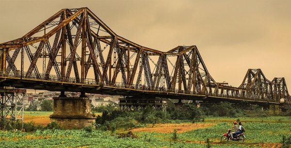 Lịch sử xây dựng Cầu Long Biên
