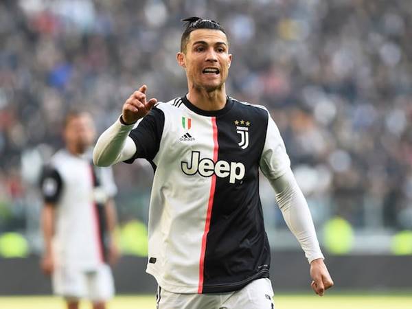 Chuyển nhượng 10/6: Ronaldo tính rời Juventus