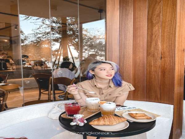 Bonjour Cafe – Quán cafe Hồ Tây sang chảnh
