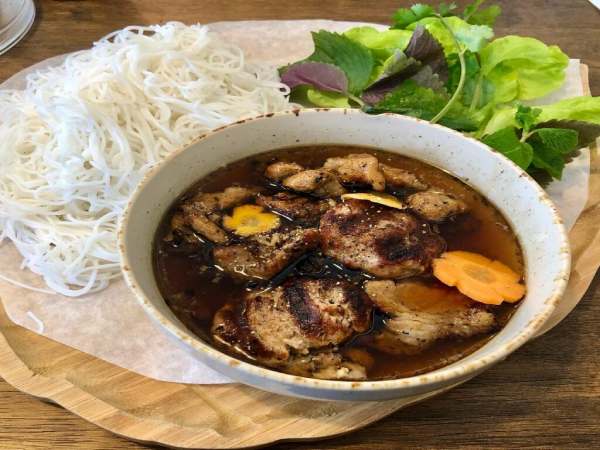 Tổng hợp quán bún chả ngon ở Hà Nội nên thử khi du lịch