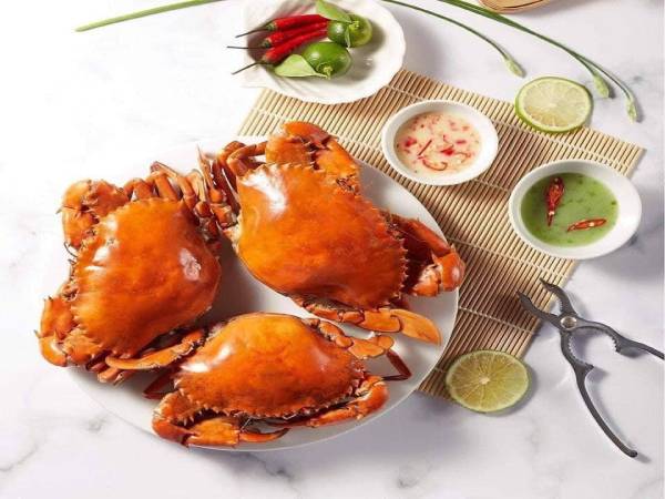 Nhà hàng cua vàng – 16 Đất Thánh, Quận Tân Bình