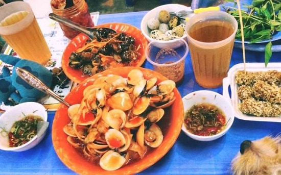 Ốc Xào Dừa Lương Định Của là địa chỉ bạn nên  ghé thăm