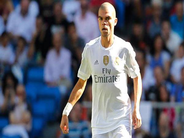 Top trung vệ xuất sắc nhất lịch sử CLB Real Madrid