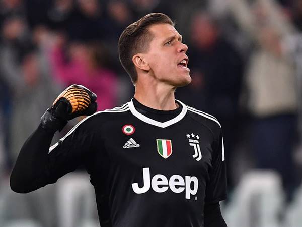 thủ môn huyền thoại Juventus